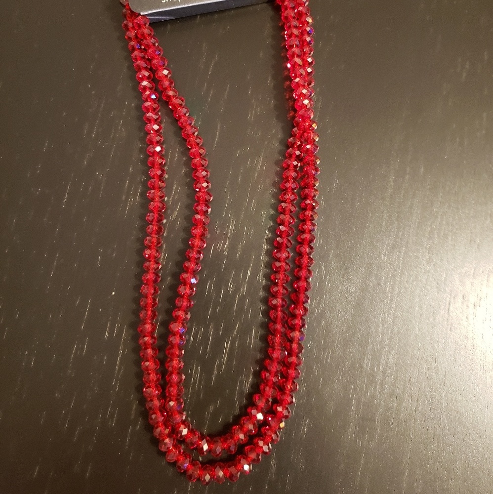 🔥3/$20 Red Bead Holiday Necklace